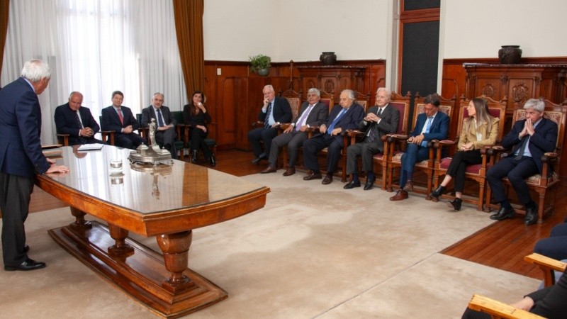 El día que los integrantes de la Corte Suprema juraron la nueva Constitución.