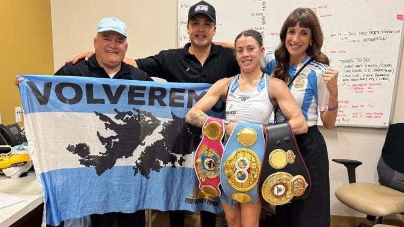 La boxeadora santafesina noqueó en Canadá a Sara Bailey en el primer round y ya era tiempo de volver a casa.