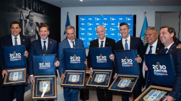 El presidente de la FIFA sostuvo un cónclave en el cual participaron el mandamás de Conmebol y los presidentes de las federaciones de fútbol .