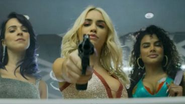 La trama de Glaxo se desarrolla en un pequeño pueblo argentino.