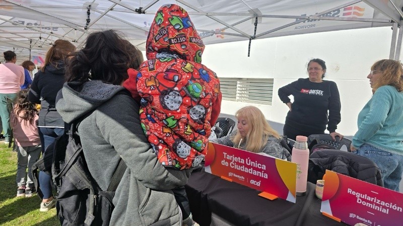 Realizaron trabajos de impermeabilización de techos, pintura interior y exterior, arreglo de baños públicos, reparación de aberturas y más.