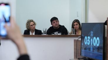 La intendenta de Victoria, Isa Castagnino (a la izquierda en la foto), apoyó el reclamo.