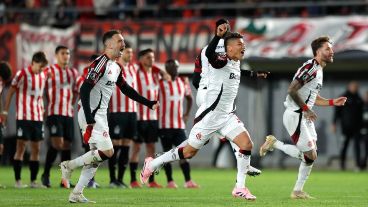 En semifinales, Flamengo deberá enfrentarse a Racing con el objetivo de alcanzar el partido decisivo por el título.
