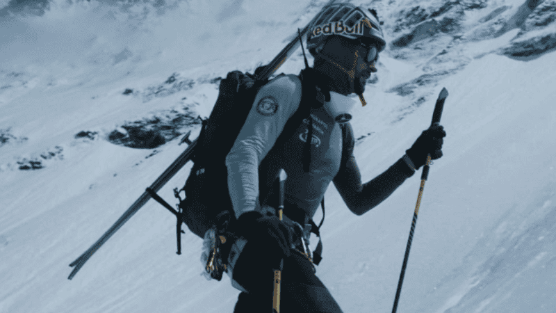 “Estoy en la cima de la montaña más alta del mundo y voy a bajar en esquíes”.