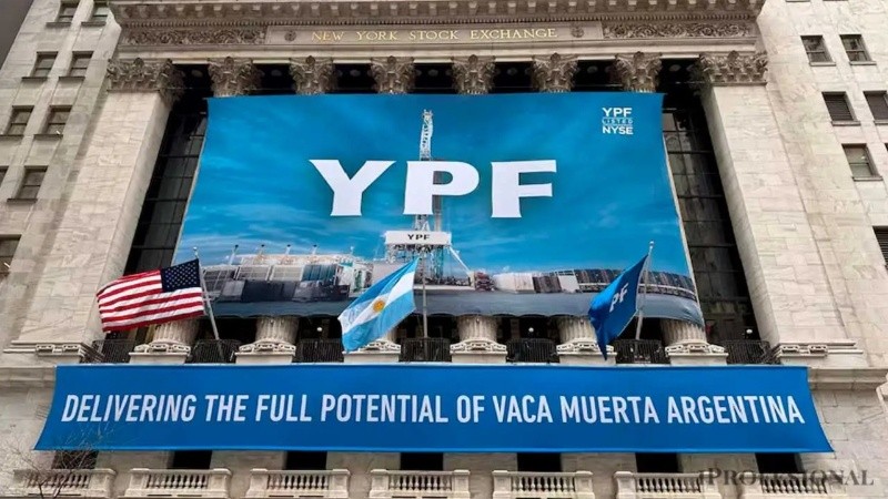 Argentina presentó los argumentos de su apelación para anular la orden de entrega de las acciones del Estado en YPF.