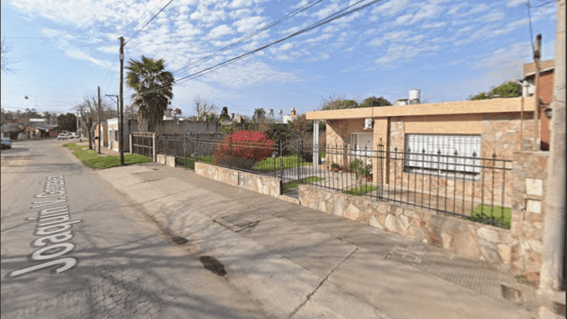 La vivienda en la que fue hallada la anciana sin vida y con signos de violencia.