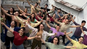 Estudiantes y egresados del Instituto Superior Provincial de Danzas Isabel Taboga.