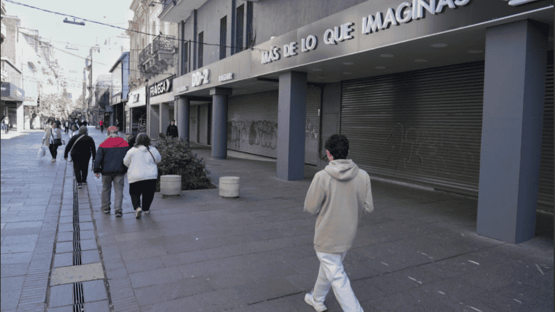 Una postal diferente del centro rosarino este Día del Empleado de Comercio.