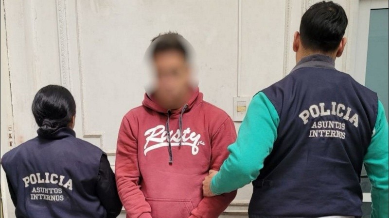 Ortigala fue detenido por Asuntos Internos en Roldán.