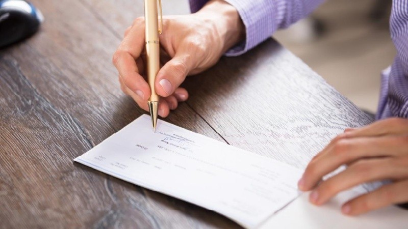 El escándalo de la caída de una grupo empresario fuerte imapcta en la región