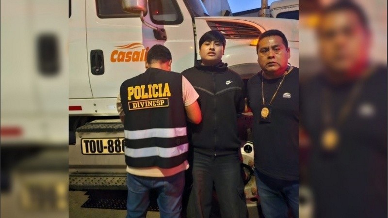 Tras ser capturado en Perú en un espectacular operativo, Tony Janzen Valverde Victoriano, alias “Pequeño J”, rompió el silencio y negó ser el autor del brutal triple crimen de Florencio Varela.