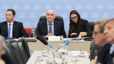 "El diputado Espert no puede presidir la Comisión de Presupuesto", planteó la oposición.