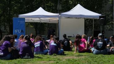 Manifestación durante toda la jornada en la plaza San Martín.