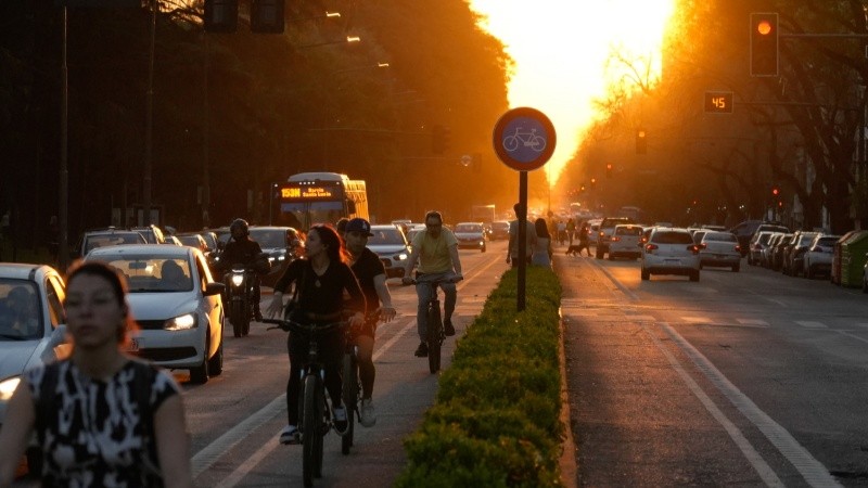 Con el objetivo de concientizar y promover hábitos responsables en la movilidad urbana, este sábado 4 y domingo 5 de octubre, de 16 a 21, en el Galpón 11, se llevará a cabo el encuentro Juntos por un camino seguro.