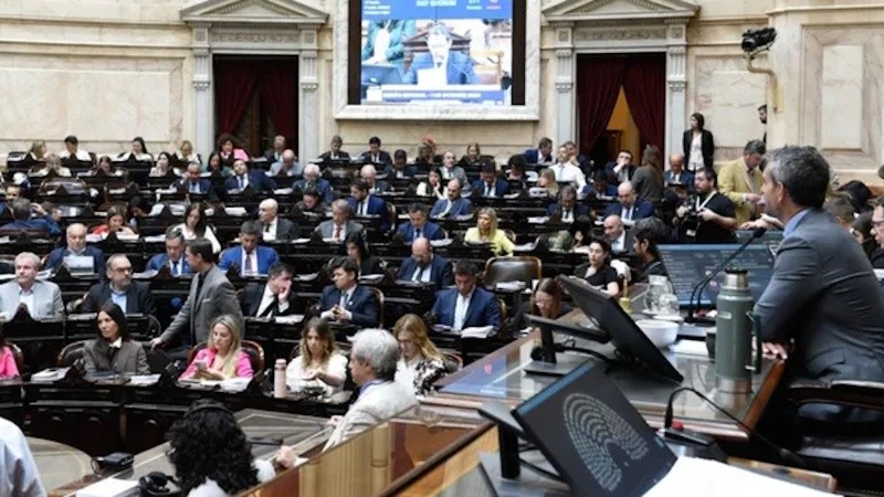 La Cámara de Diputados convocó a sesión especial para el próximo miércoles 8 de octubre.