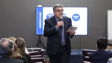 Fernando Bernabé Rocca es integrante de la Red de Lenguaje Claro en Argentina y capacitador en la materia.