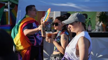 Algunos registros de la previa a la marcha, en la tarde de sábado en la plaza Libertad.