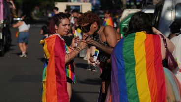 Algunos registros de la previa a la marcha, en la tarde de sábado en la plaza Libertad.