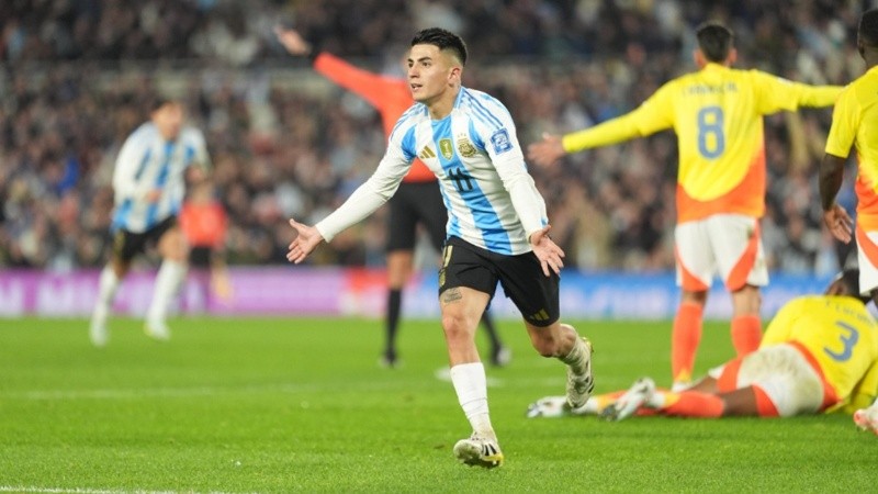 Thiago Almada no podrá estar a disposición de la Selección para los amistosos en Estados Unidos.