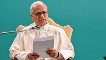 El papa León XIV habló este domingo ante los fieles en la Plaza San Pedro.