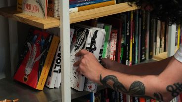 Las historietas y mangas en blanco y negro, entre otras propuestas en la Librería Pública.