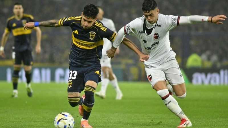 Cancha rápida en la Bombonera luego de lluvias intensas.