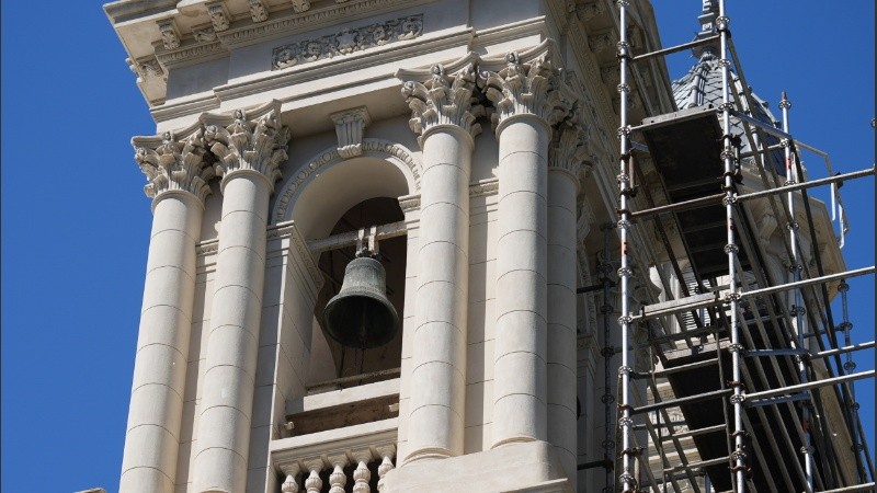 El campanario de la iglesia catedral de Rosario.