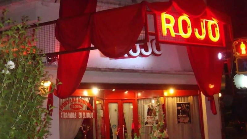 La esquina de Necochea y Riobamba en mejores épocas.