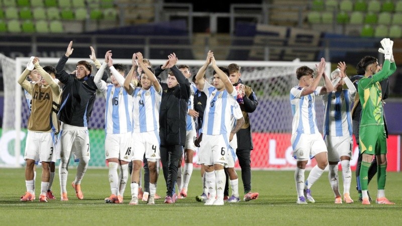 Los pibes argentinos, con puntaje perfecto en su grupo de primera ronda.