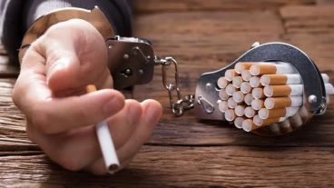 Además, informaron que, a nivel mundial, al menos 15 millones de niños (de 13 a 15 años) ya usan cigarrillos electrónicos.