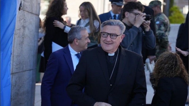 La conmemoración del Día de la Virgen de Rosario este 7 de octubre fue la fecha elegida para celebrar los 300 años de la ciudad con una serie de actividades especiales que culminan con un gran recital de Nicki Nicole y Juan Carlos Baglietto junto a la Orquesta Sinfónica Provincial en el Monumento a la Bandera.