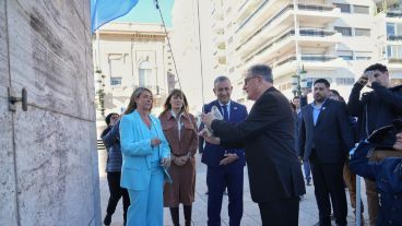 La conmemoración del Día de la Virgen de Rosario este 7 de octubre fue la fecha elegida para celebrar los 300 años de la ciudad con una serie de actividades especiales que culminan con un gran recital de Nicki Nicole y Juan Carlos Baglietto junto a la Orquesta Sinfónica Provincial en el Monumento a la Bandera.
