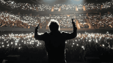 El presidente frente al púbico que llenó el Movistar Arena.