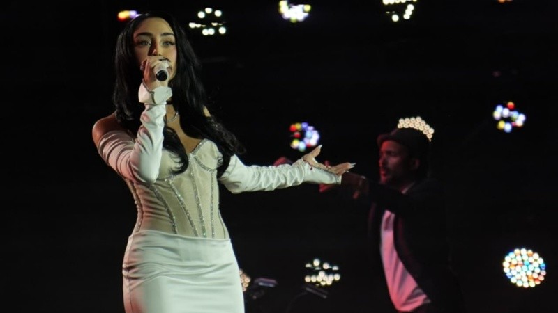 Un masivo festejo en el Monumento por el Día de Rosario.