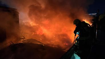 El fuego alcanzó toda la vivienda y las pérdidas son totales.