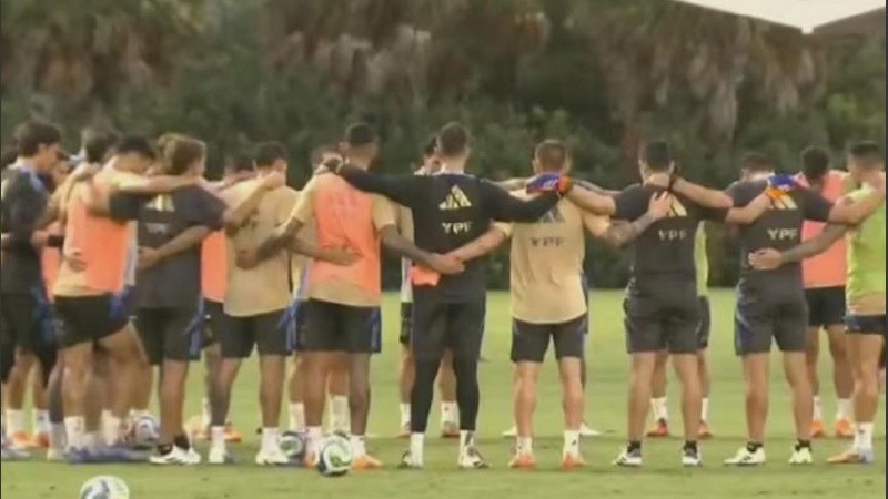 El emotivo momento de la selección argentina.