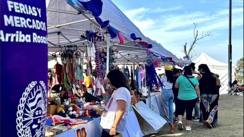 Este miércoles 15 de octubre, de 10 a 18 en Plaza Sarmiento, se realizará la Feria Especial del Día de la Madre,.