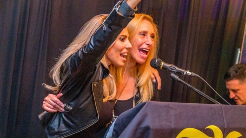 Romina Diez y Karina Milei.