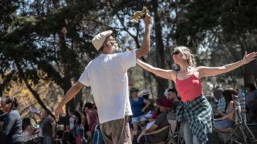 El Festival de la Quebradas es una celebración de la música y la danza folclórica que nació en los años 70,.