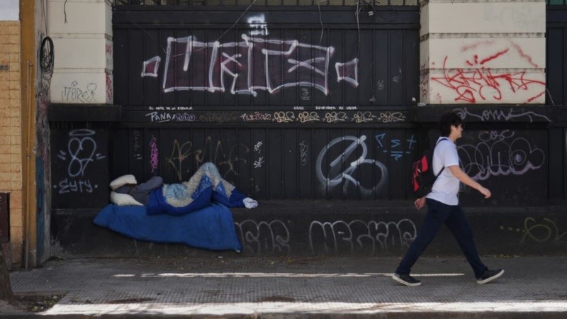 Uno de los laterales de la propiedad por calle 9 de Julio.