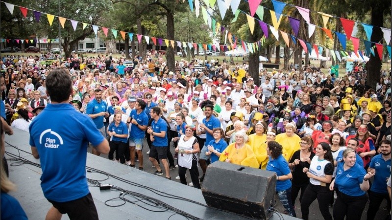 Será el viernes 17 de octubre de 16 a 19 en el Parque a la Bandera. Contará con clases abiertas de gimnasia, radio abierta de la UNR, peña de folclore y un cierre con banda musical.