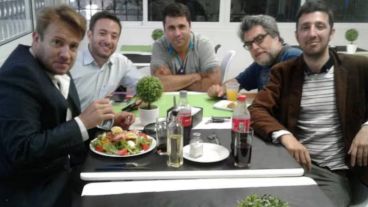 Pablo Laurta con Agustín Laje y Nicolás Márquez en 2018 tras la presentación del libro de los argentinos en Montevideo.