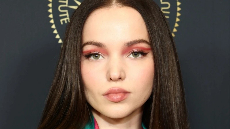 Desde líneas flotantes hasta tonos pasteles, esta tendencia se impone como sinónimo de frescura y estilo.