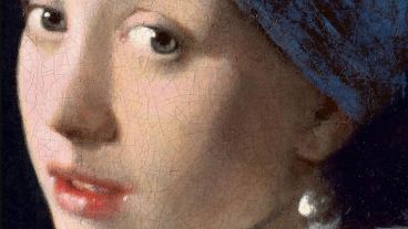 El cuadro "La Joven de la Perla" se encuentra actualmente en el Mauritshuis de La Haya.