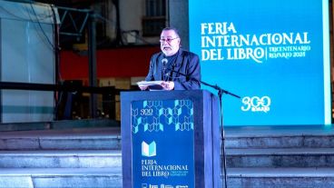 Sietecase inauguró la 41ª Feria Internacional del Libro de Rosario.
