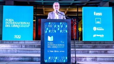 El intendente Pablo Javkin, en la apertura de la Filros 2025.