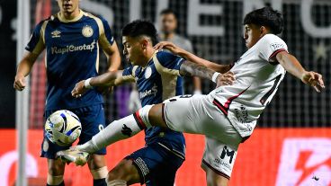 La Lepra lleva cinco duelos sin victorias.