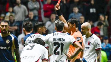 Banega jugó solo 35 minutos en La Paternal.