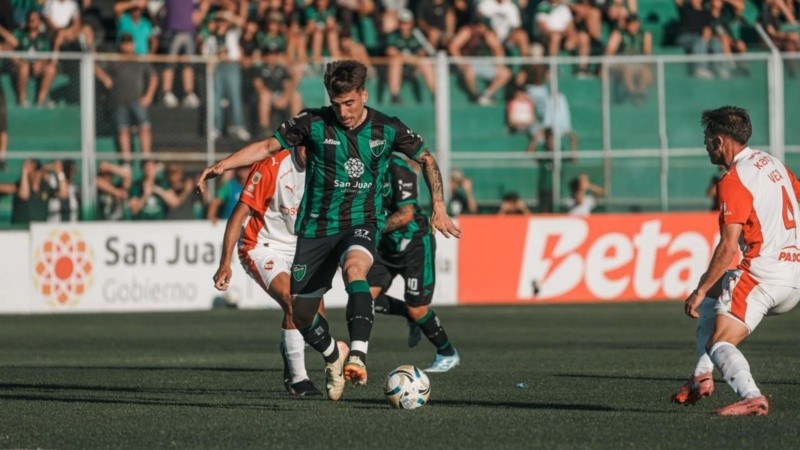 El Santo sanjuanino le ganó al Rojo de Avellaneda en el estadio Hilario Sánchez.