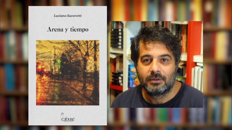 El escritor y poeta rosarino Luciano Savoretti y su último libro. 